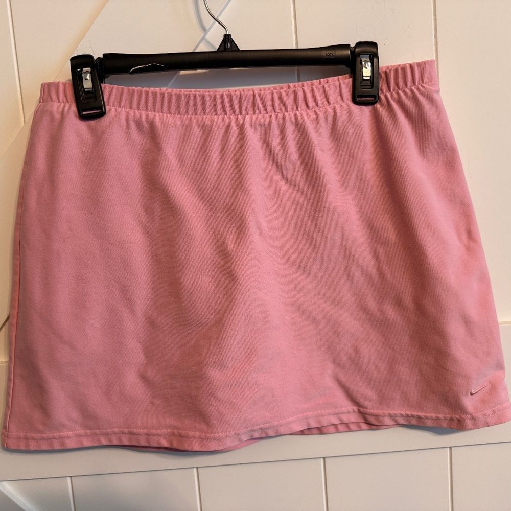 Nike Pink Skort Medium EUC So cute! Perfect length!